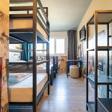 A&O Hostel Firenze Campo Di Marte Екстериор снимка