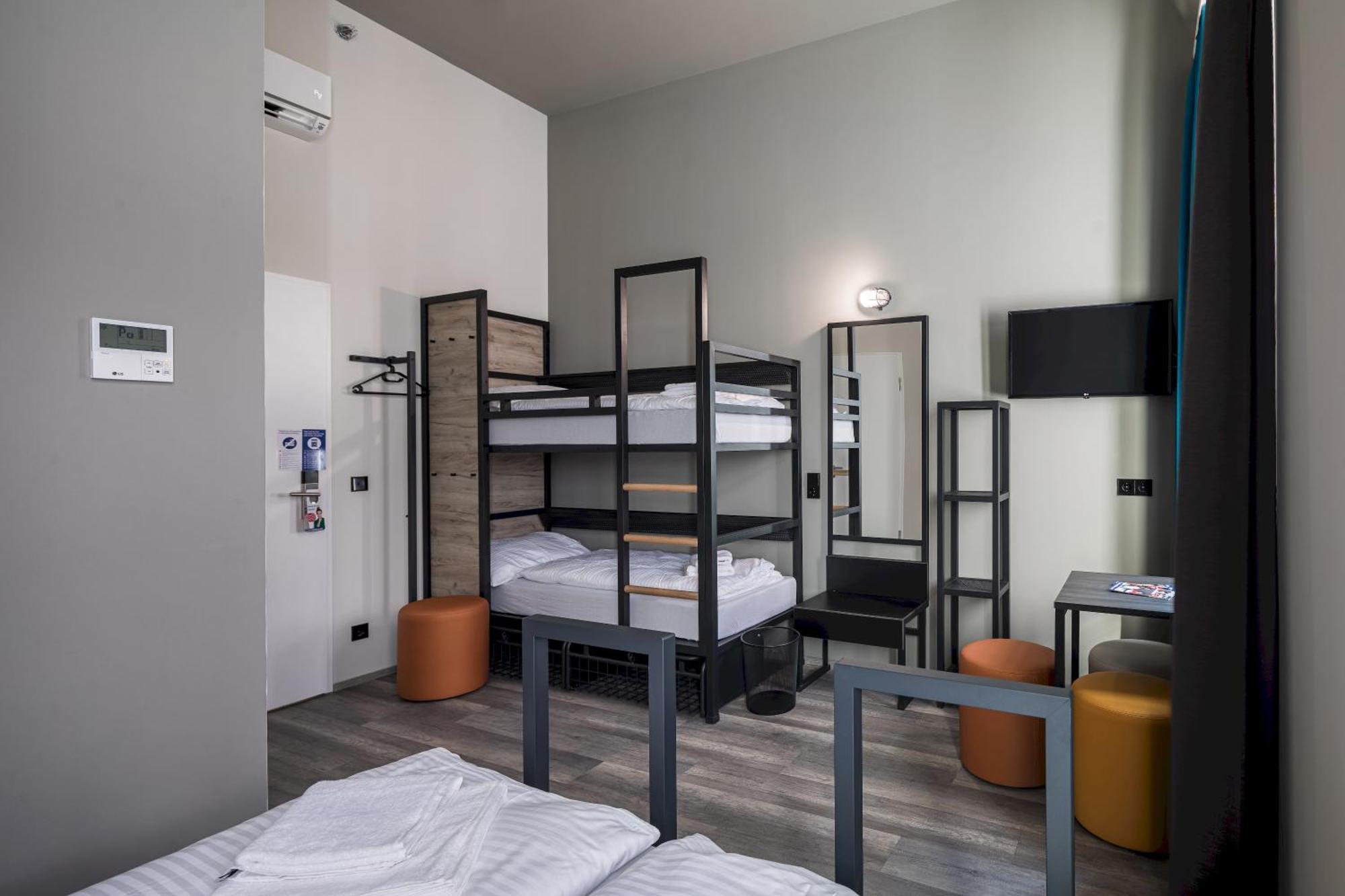 A&O Hostel Firenze Campo Di Marte Екстериор снимка