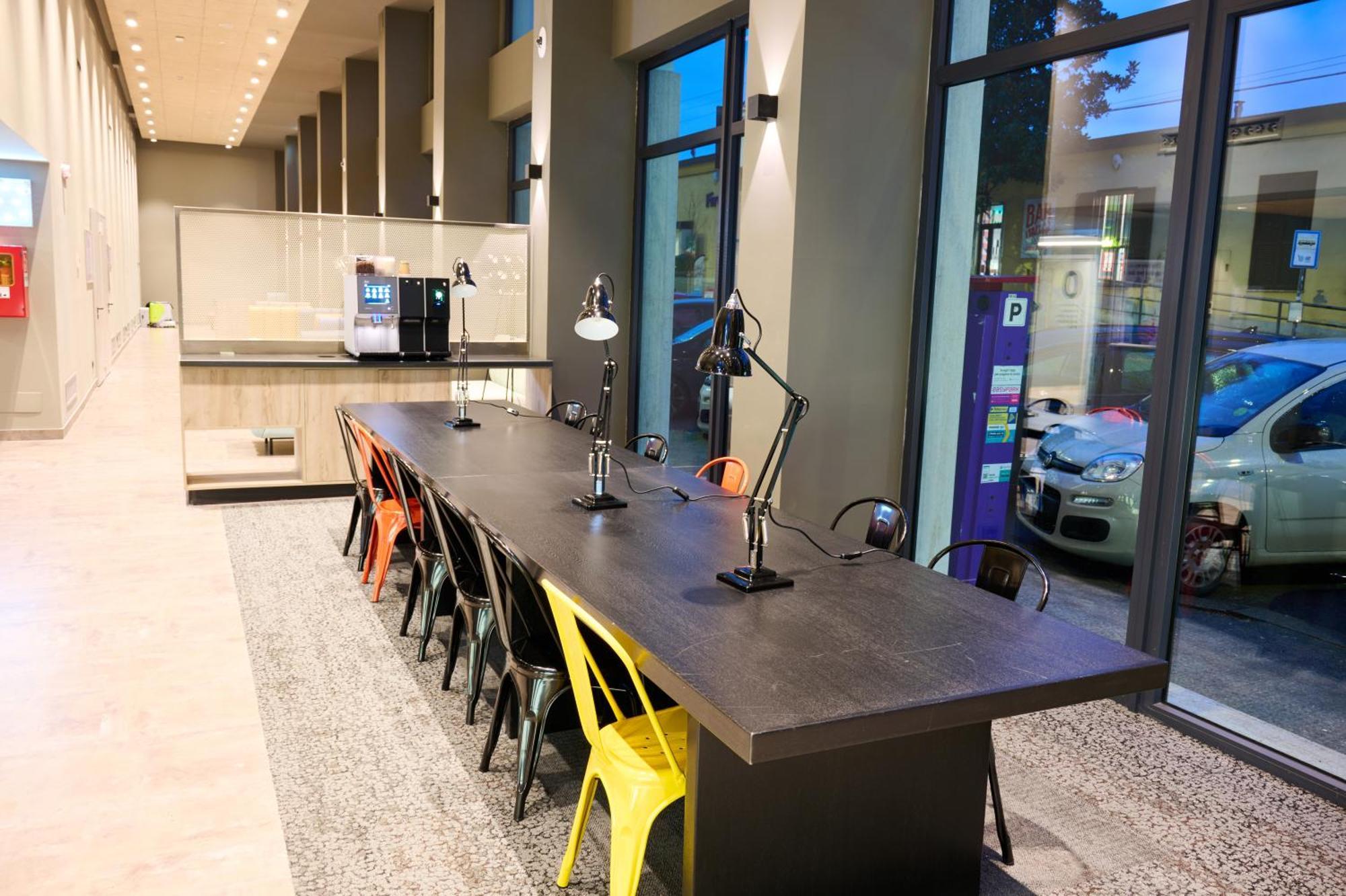 A&O Hostel Firenze Campo Di Marte Екстериор снимка