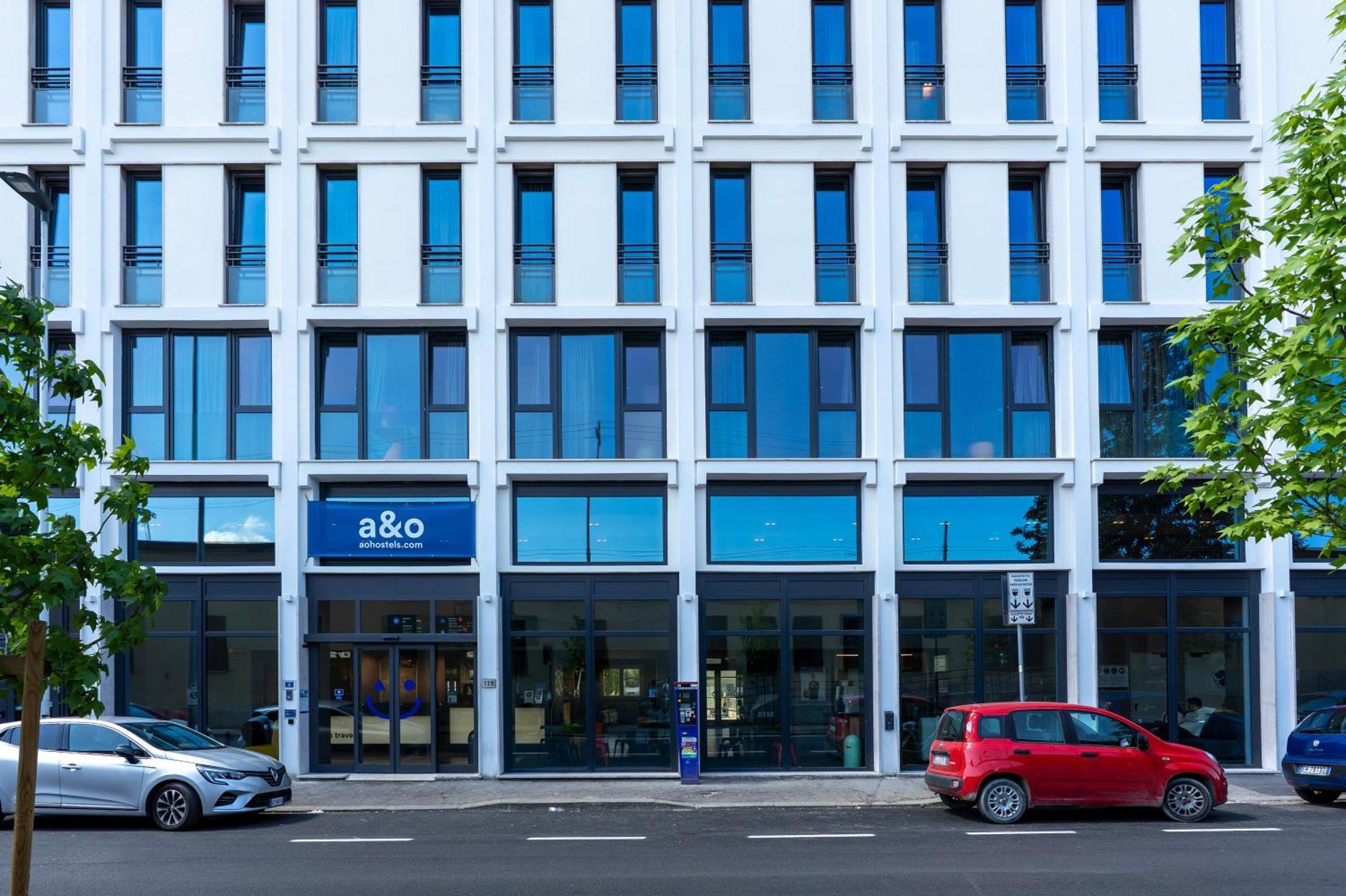 A&O Hostel Firenze Campo Di Marte Екстериор снимка