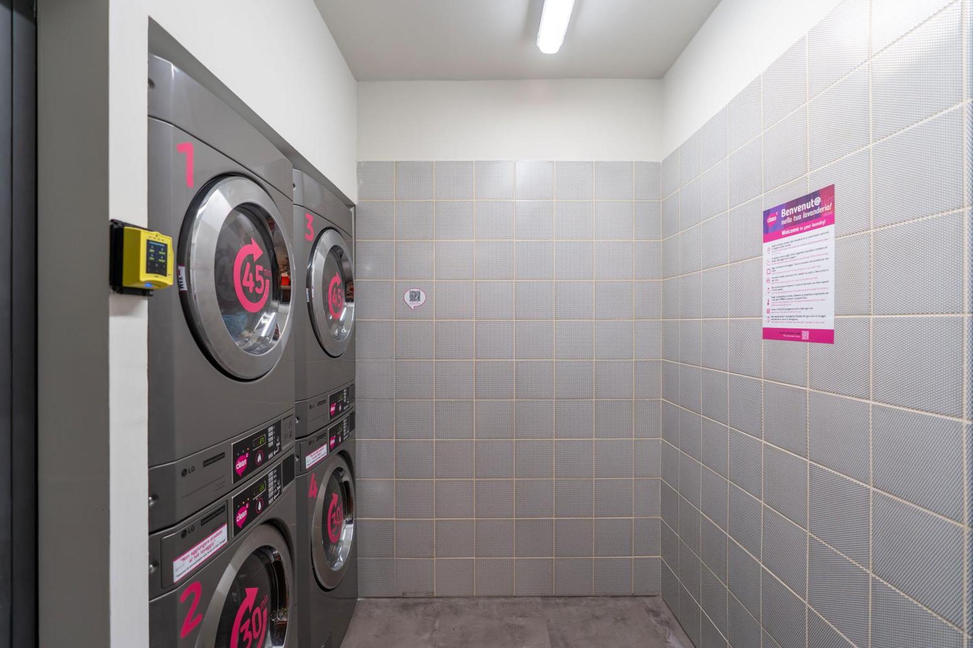 A&O Hostel Firenze Campo Di Marte Екстериор снимка